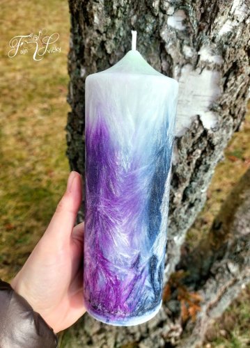 Andělská svíčka MAGICKÁ ČERNOFIALOVÁ ve tmě vršek svítí sám💥 Citronová tráva